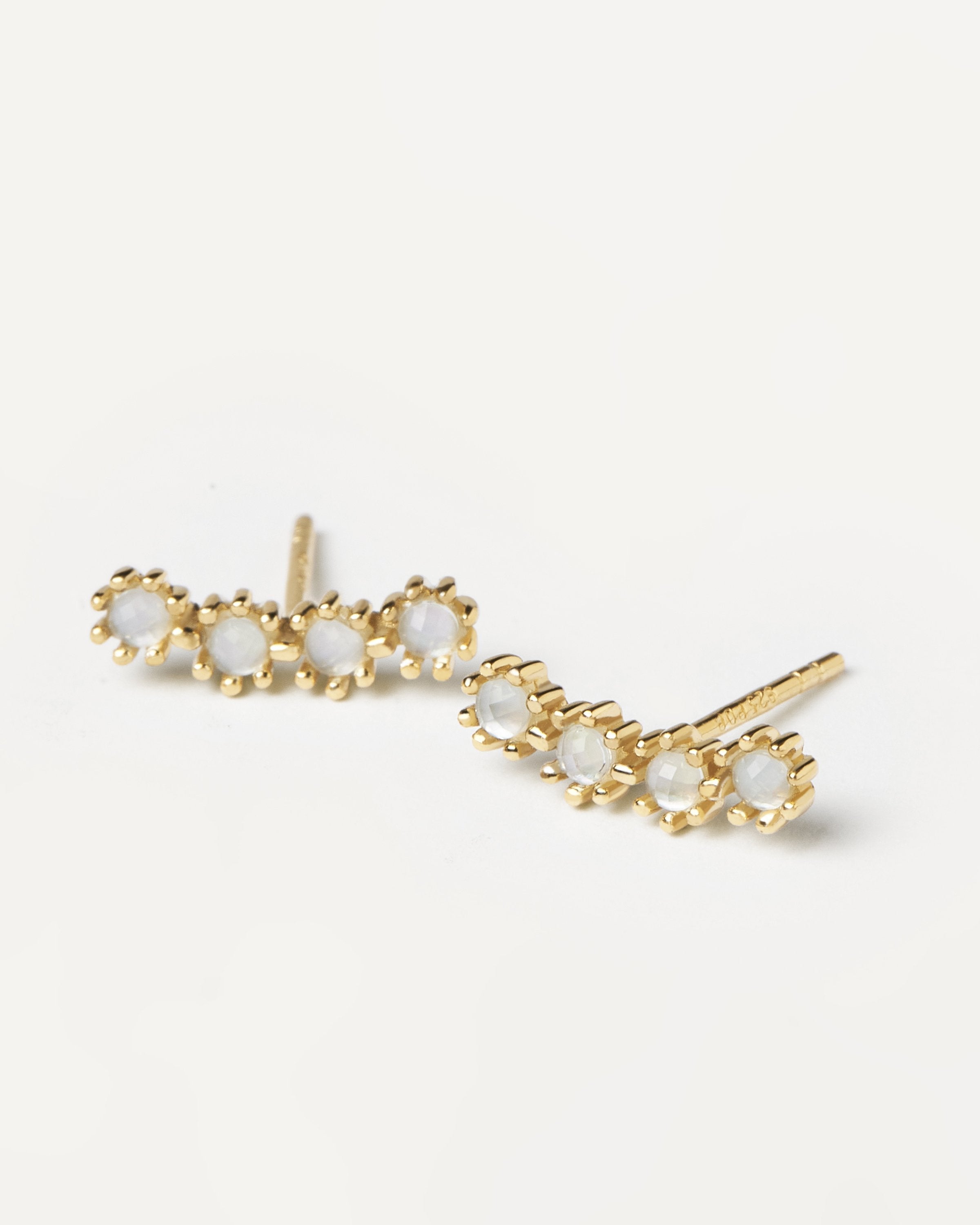 Aretes Verticales Ola Celeste - Diseño Deportivo Elegante