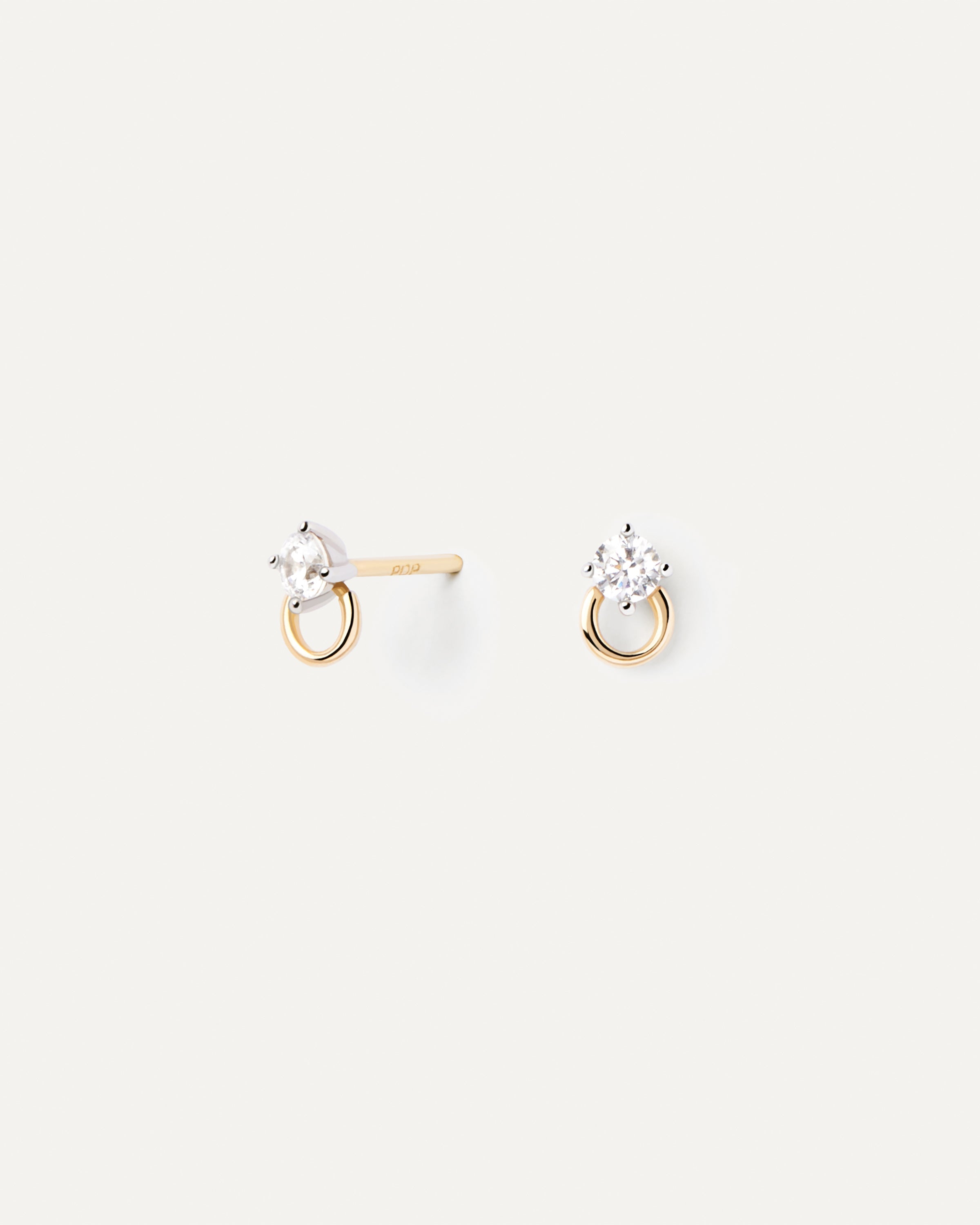 Pendientes Clásicos de Oro Brillante con Diamantes Puros - Joyería Fina de Lujo Elegante