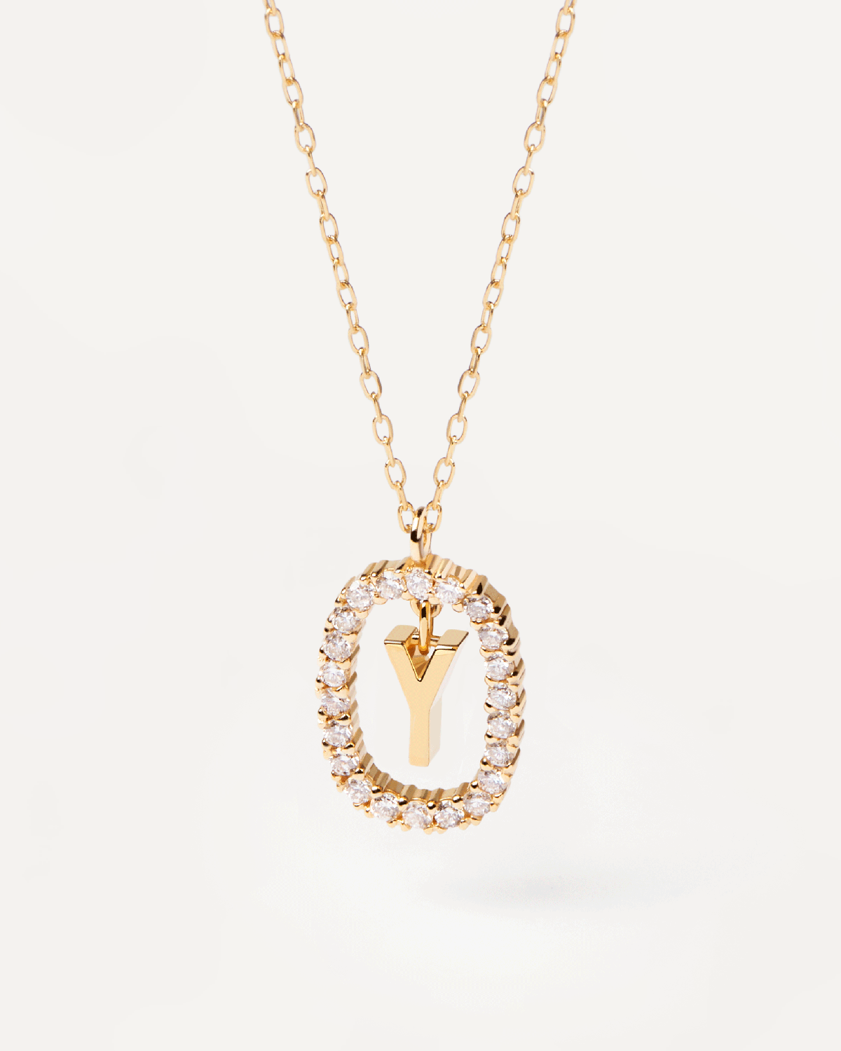 Collar de Oro 18K con Diamantes Brillantes y Diseño Elegante Letra Y - Joyería de Lujo Exclusiva