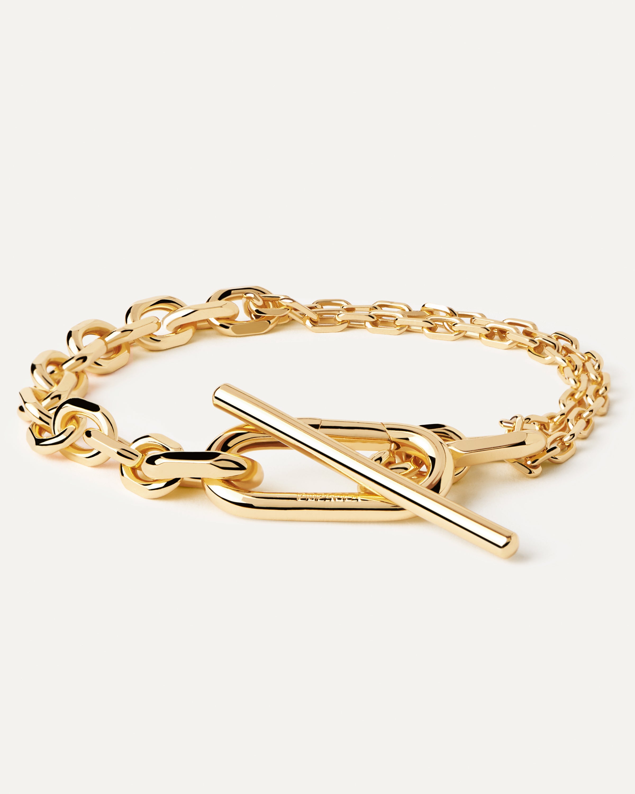 Pulsera Vesta en Cadena con Detalles Brillantes