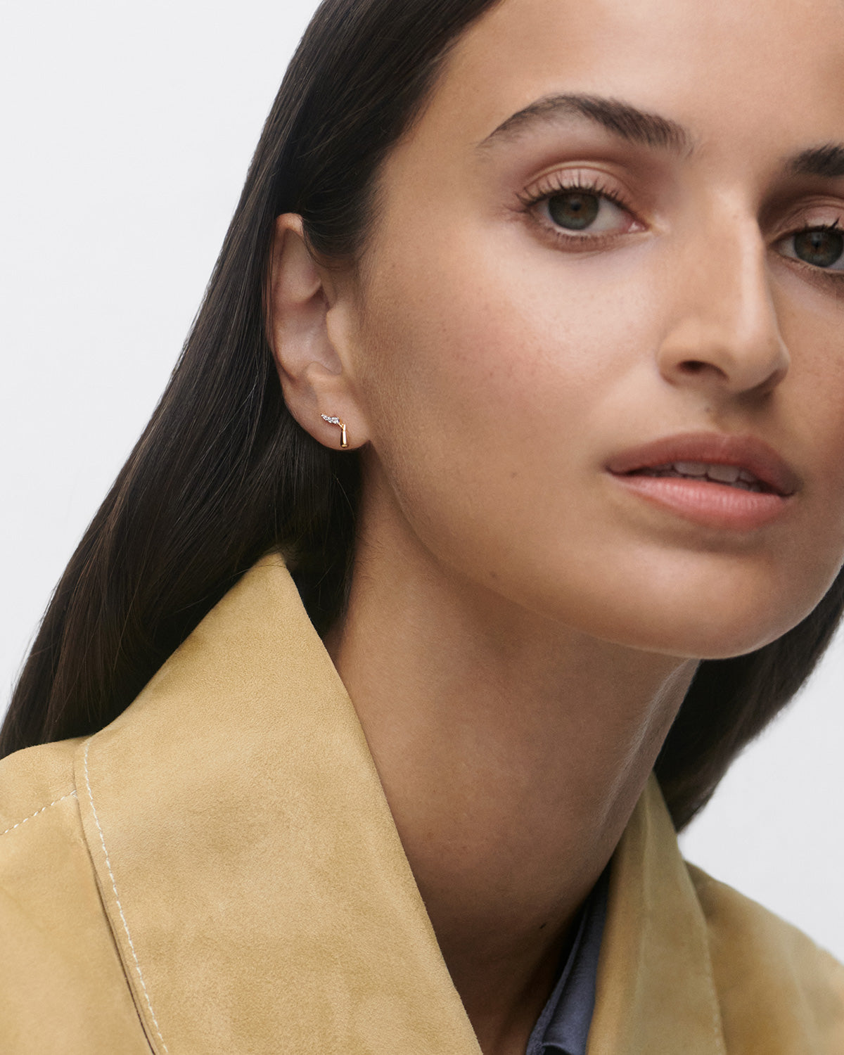Pendientes Kira: Elegantes y Brillantes para Mujer