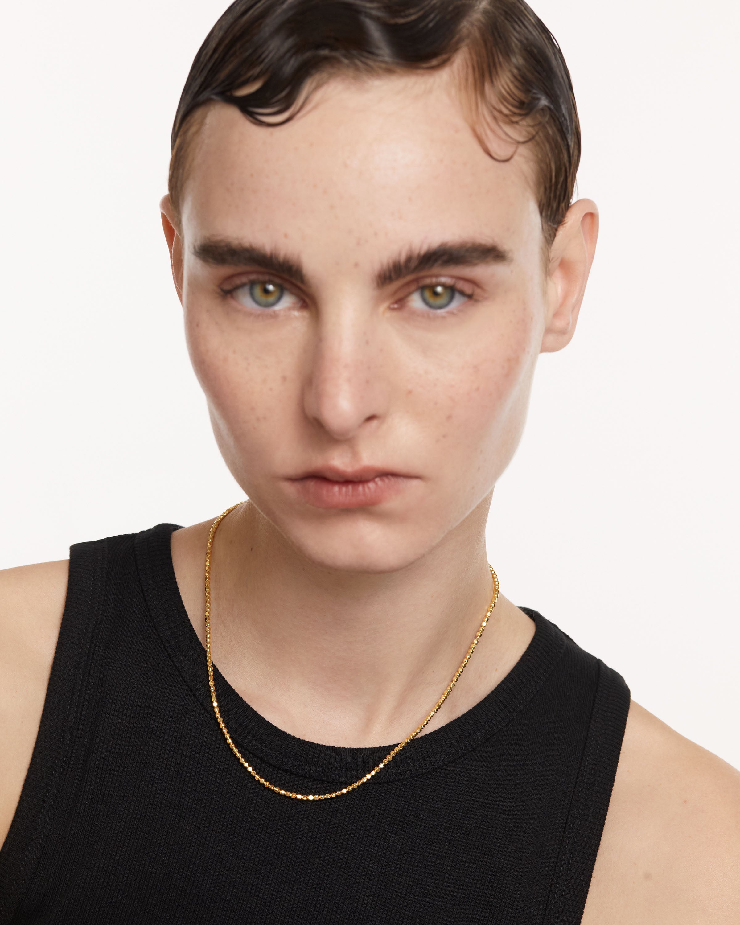 Elegante Collar de Cadena Inspirado en el Estilo Náutico con Detalles Brillantes