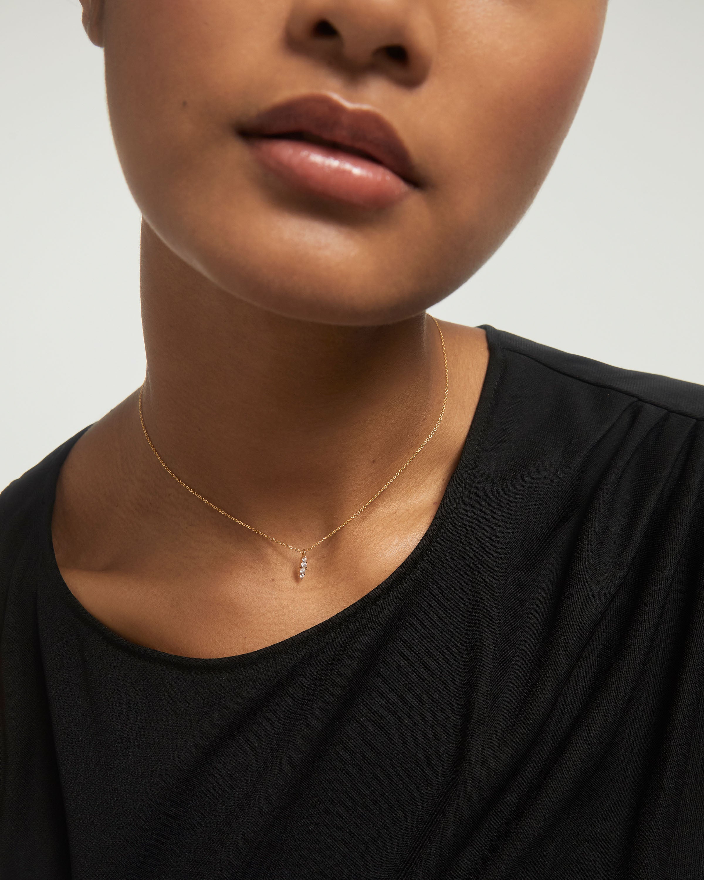 Elegante Collar para Fiestas con Diseño Único y Ajuste Seguro - Joyería Fina para Eventos Formales e Informales (Material Resistente de Acero Inoxidable)