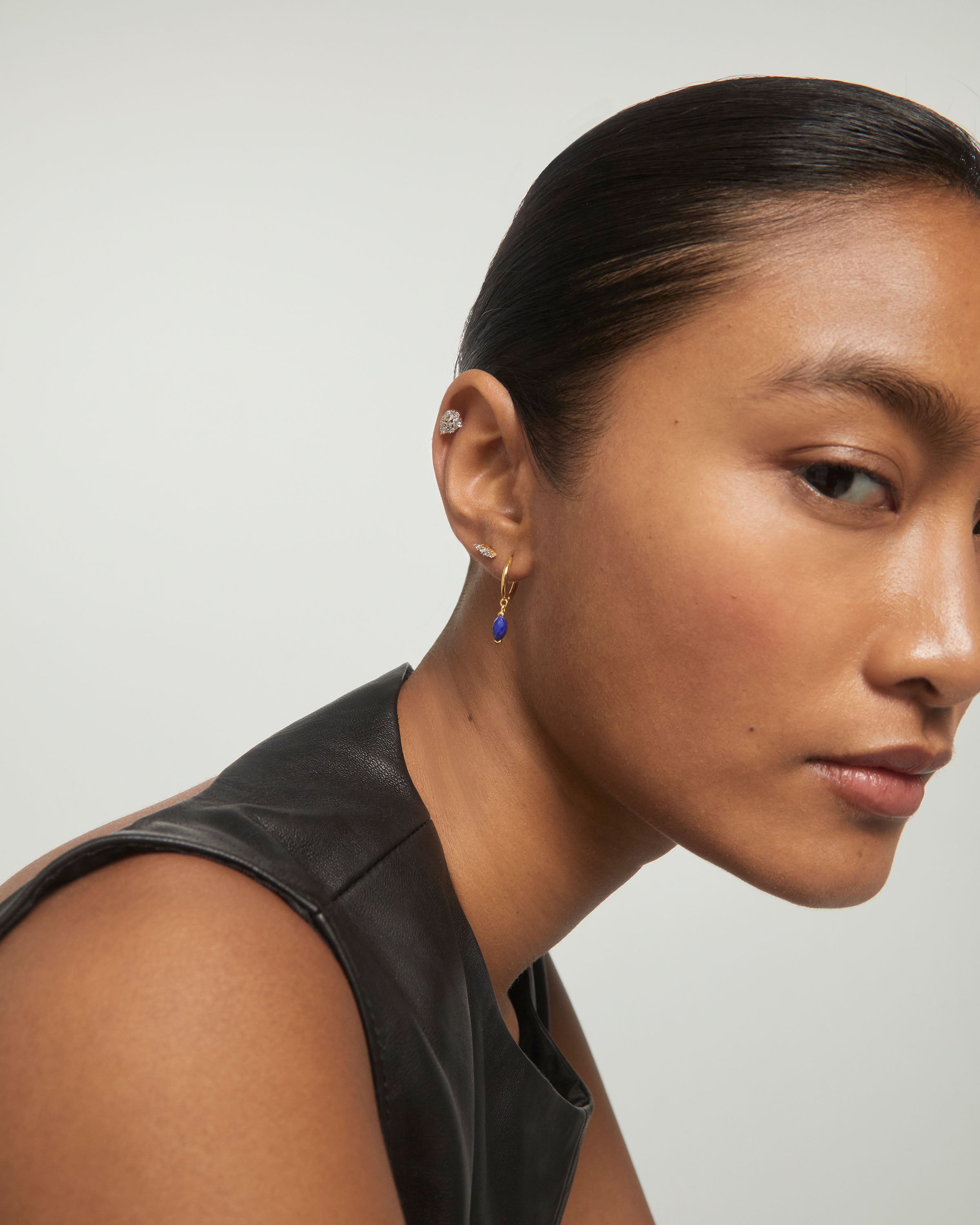 Pendiente Único de Gala Elegante - Joyería Moderna para Eventos Especiales