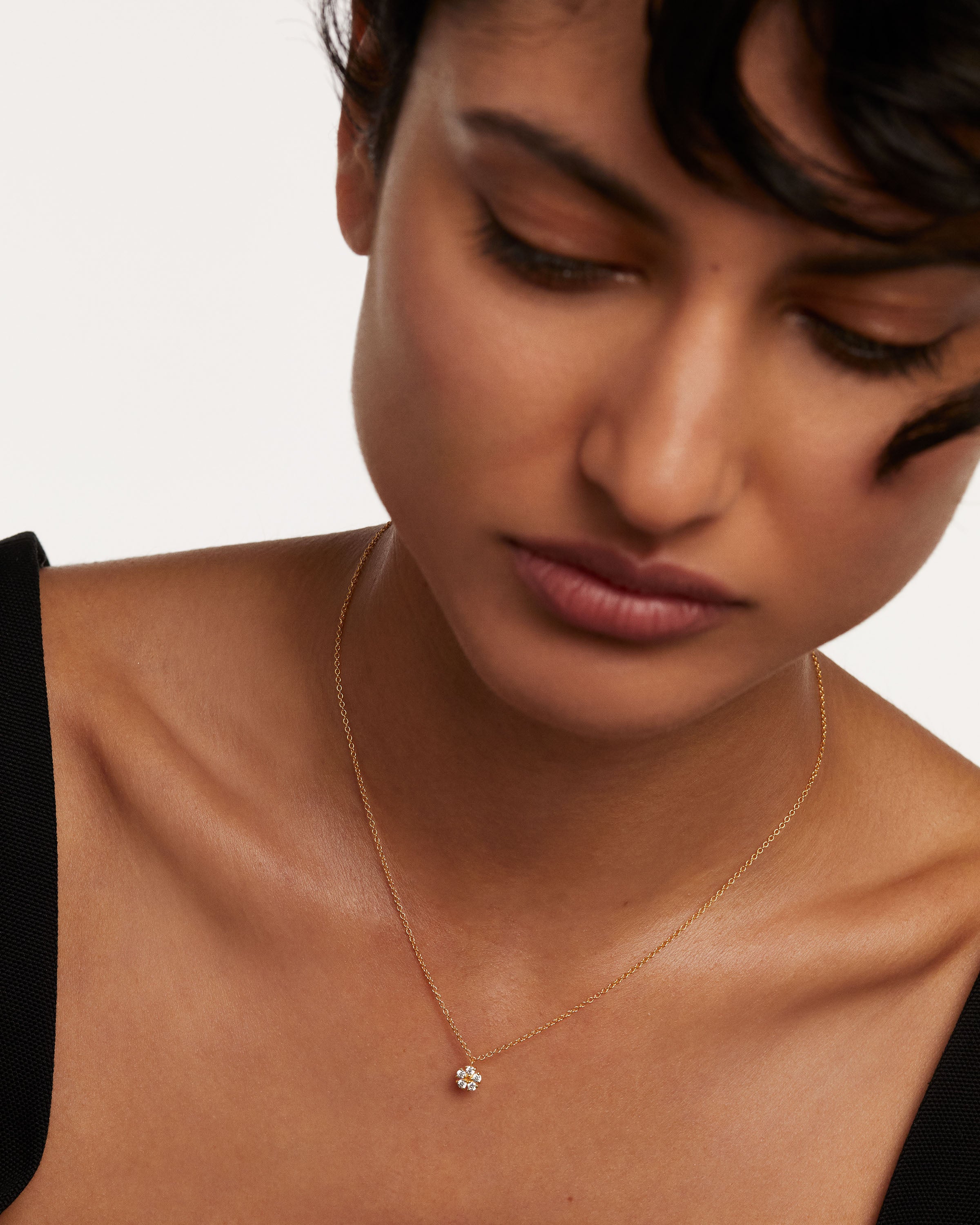 Collar Elegante con Diseño de Margarita para Mujer