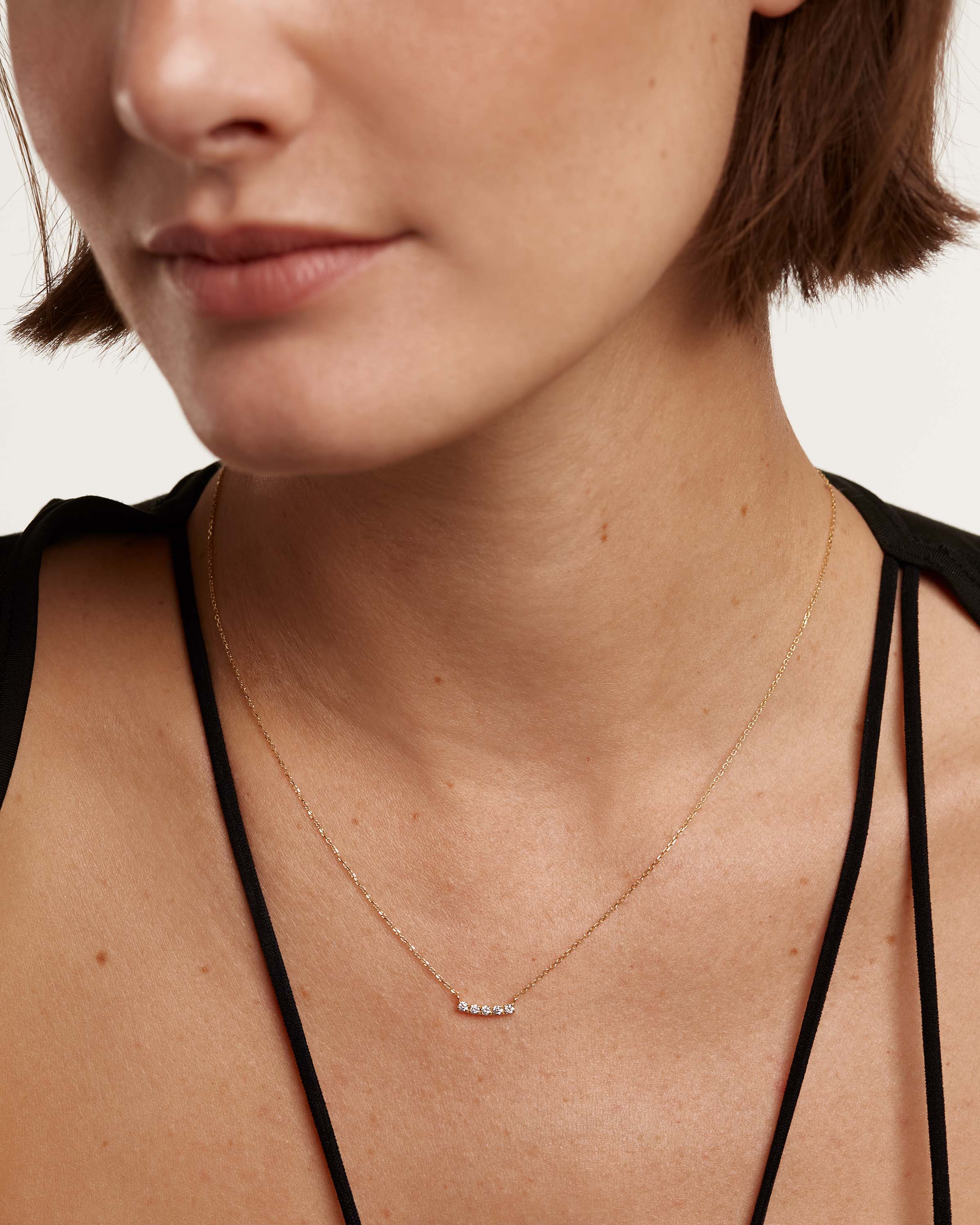Collar de Oro y Diamantes con Diseño Infinito - Elegancia Atemporal