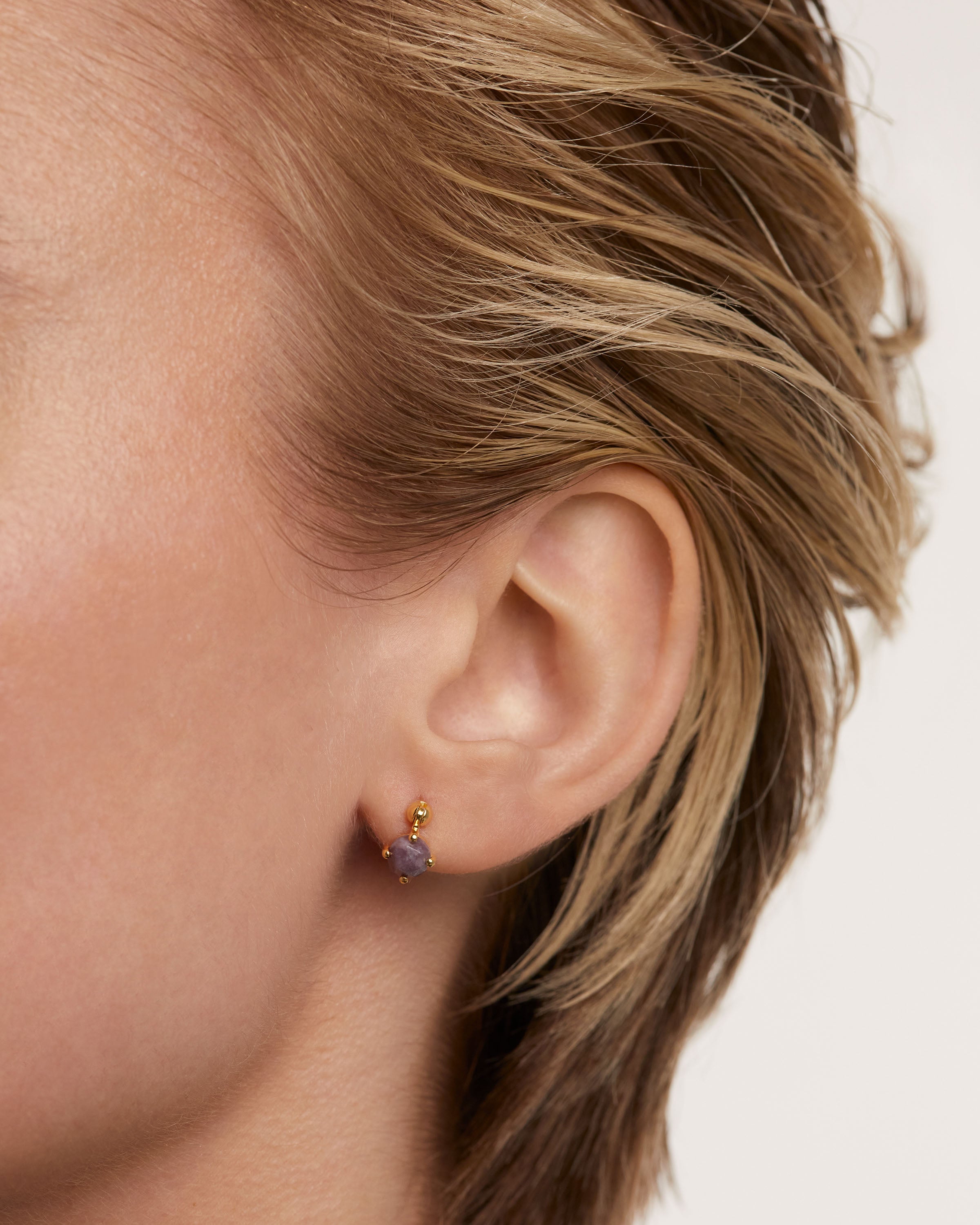 Pendiente Exclusivo de Charoita Kimi - Joyería Moderna en Plata de Ley