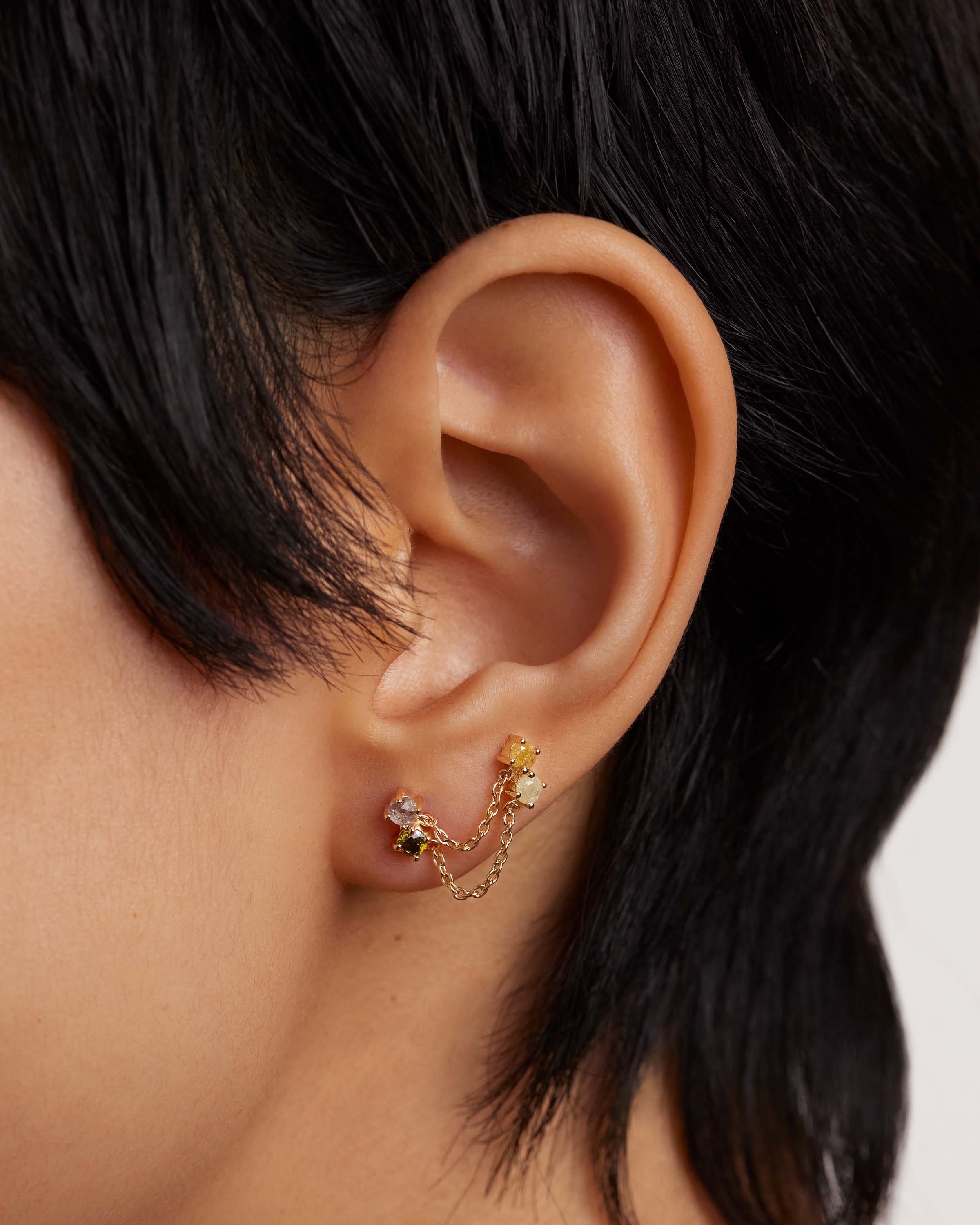Pendiente único Naomi - Joyería minimalista de plata esterlina para look contemporáneo