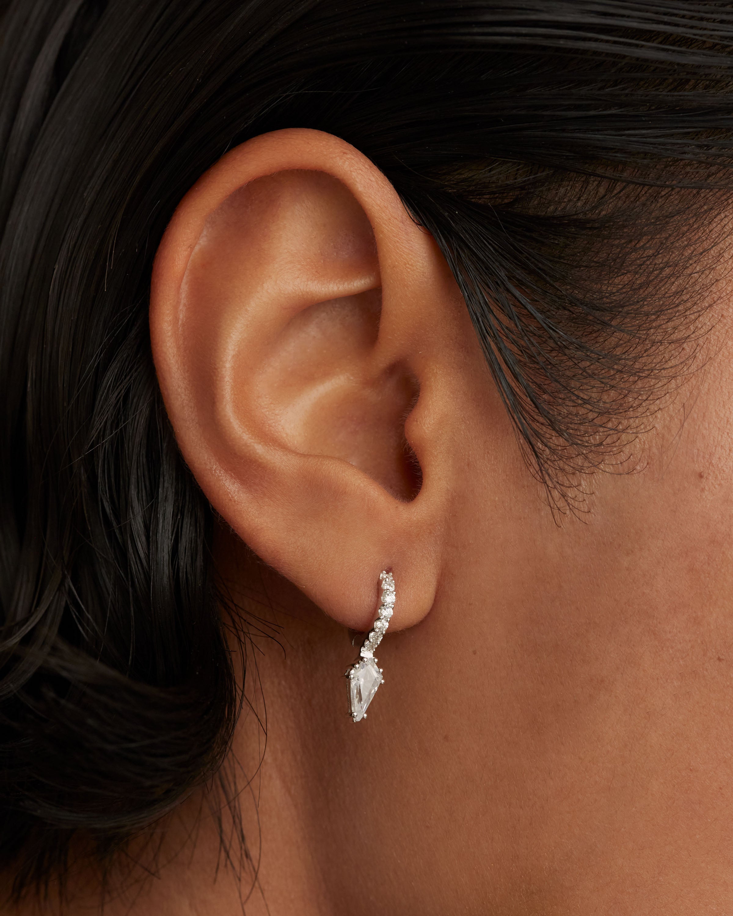 Arete de Plata Estilo Manila - Diseño Elegante para Mujer (Pieza Única)