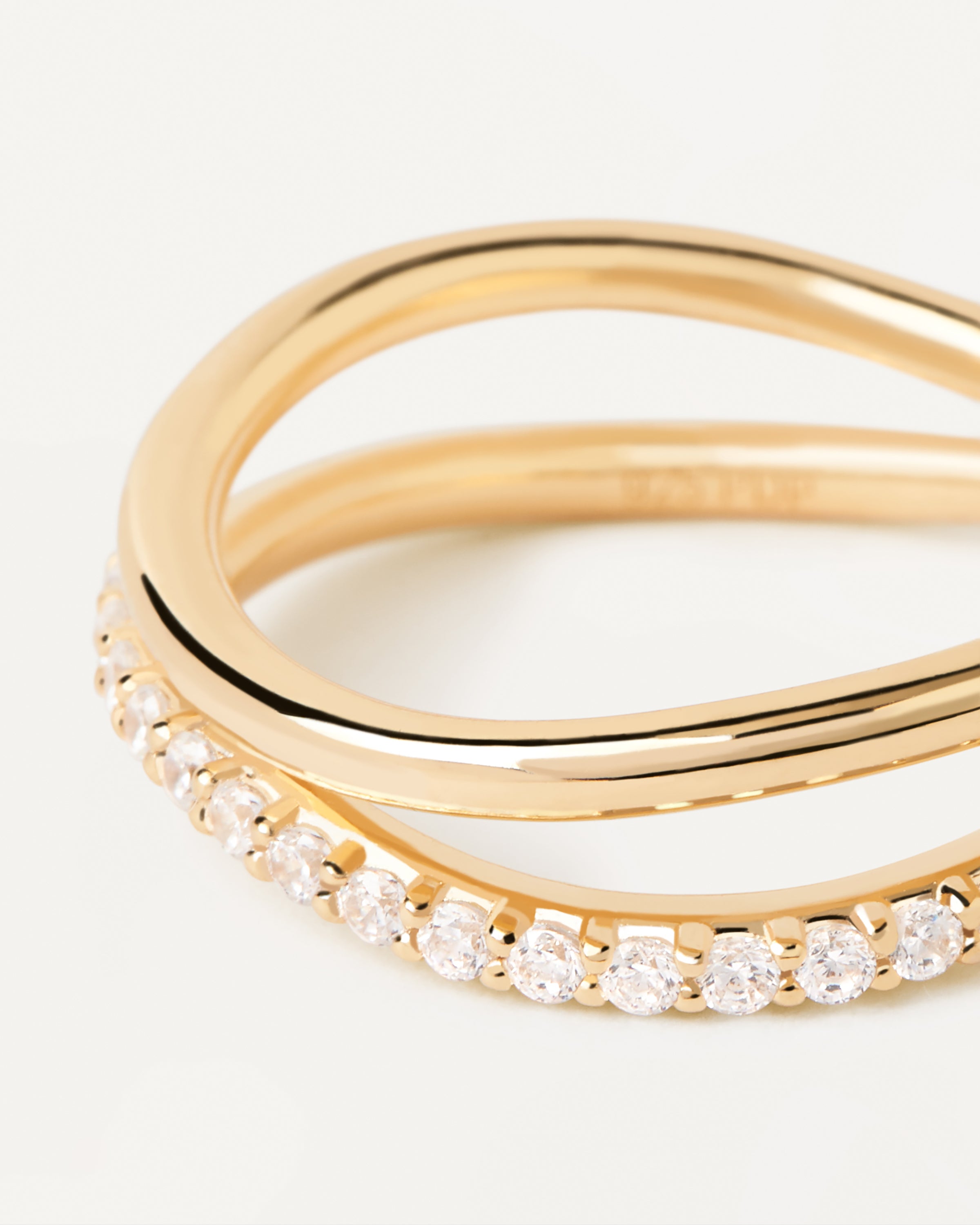 Anillo Vortice Dinámico – Sortija Giratoria con Diseño Único