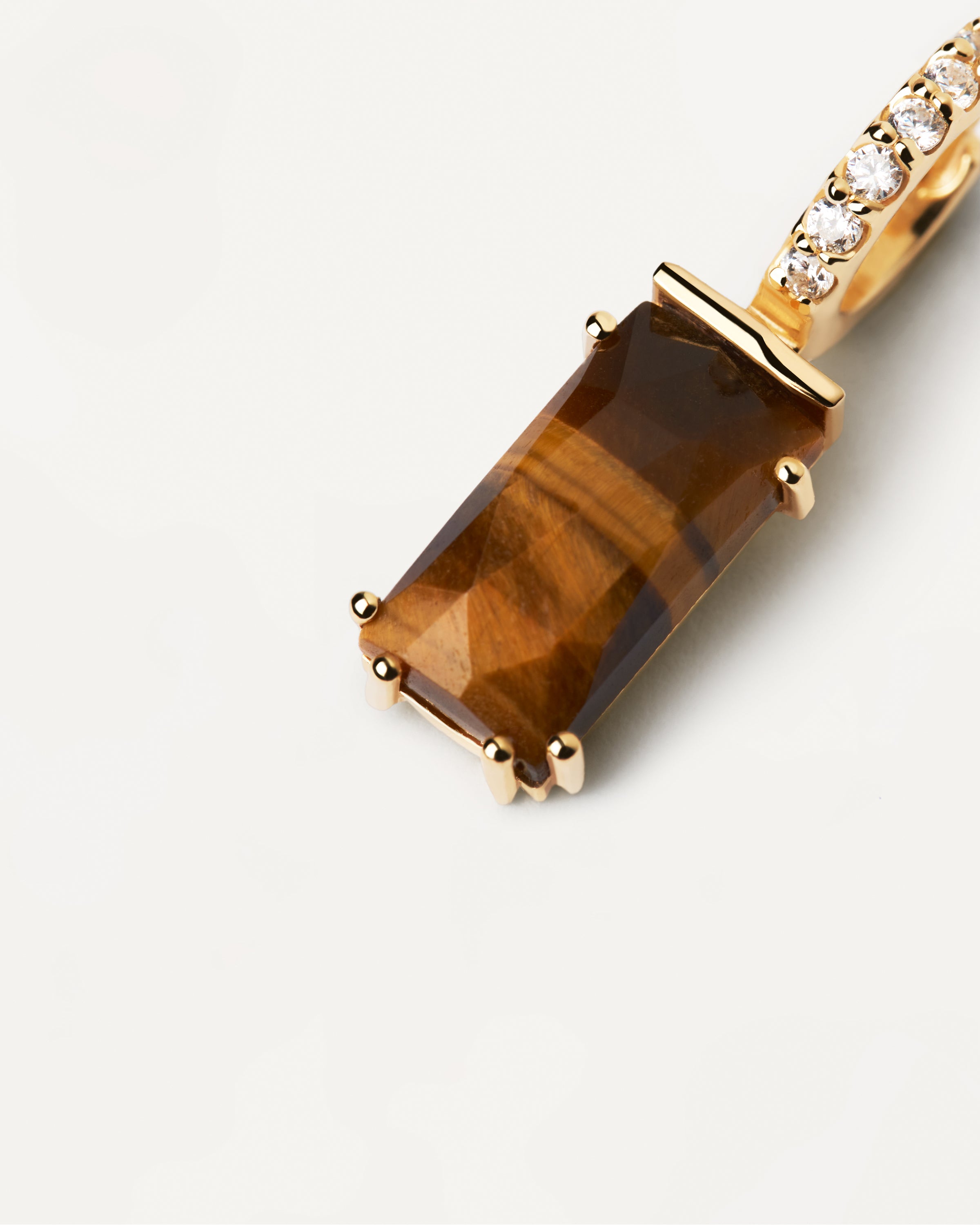 Aro Único Kaori en Cuarzo Ojo de Tigre - Joyería Artesanal Asimétrica