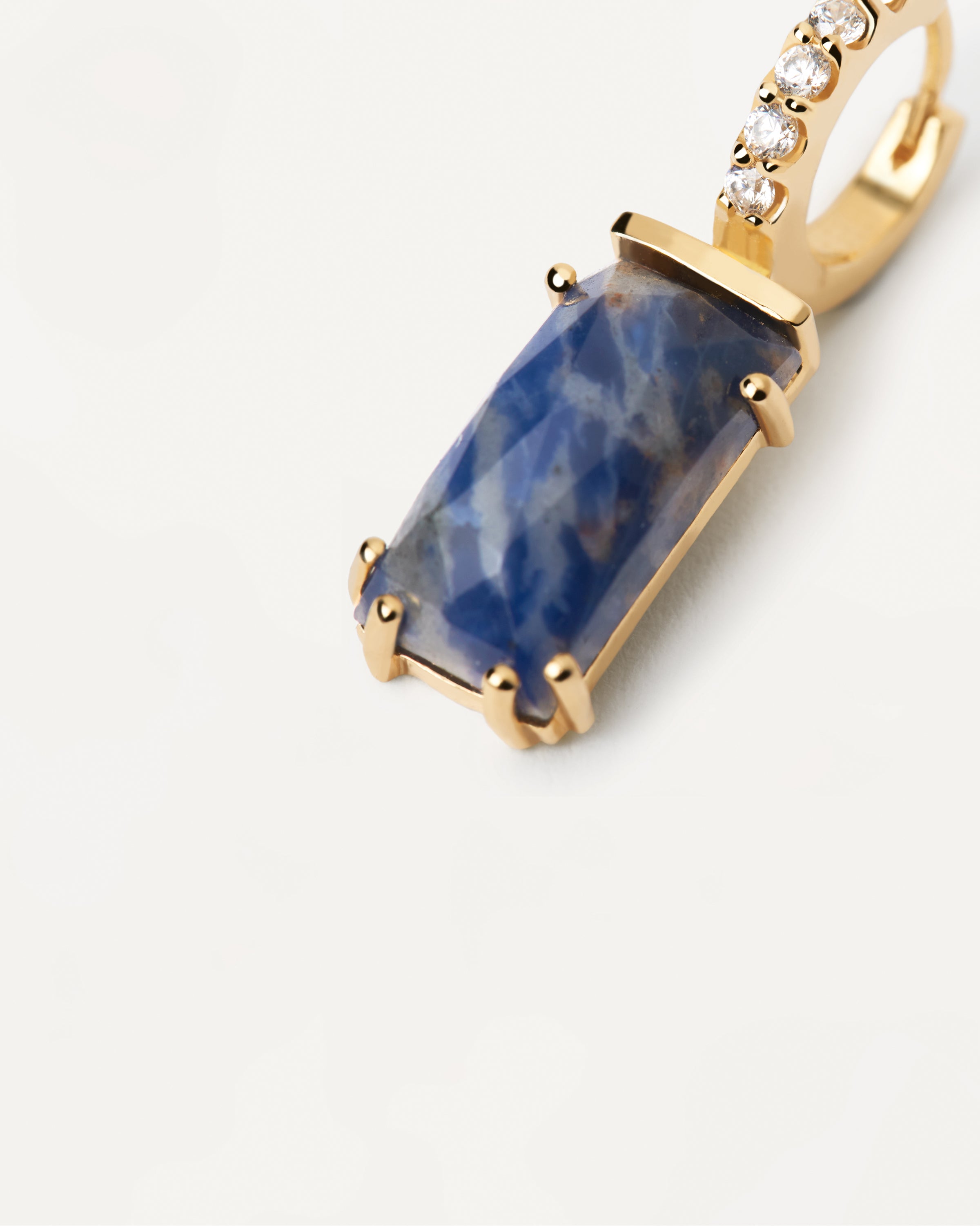 Pendiente Exclusivo Kaori en Sodalita Azul – Diseño Único