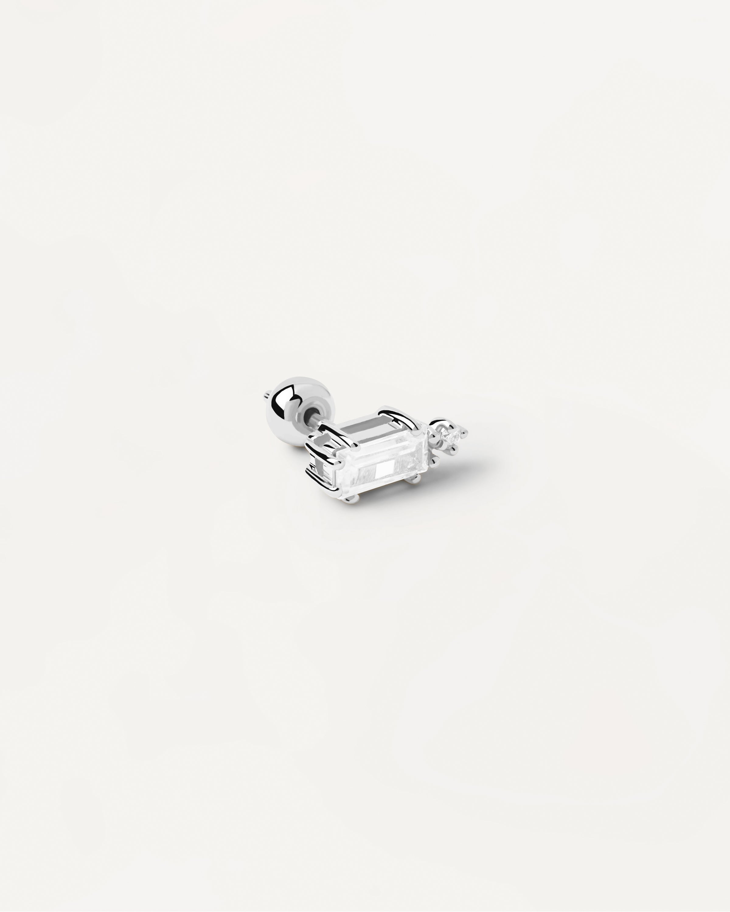 Argolla Minimalista Bea - Pendiente Único en Plata de Ley con Diseño Bohemio