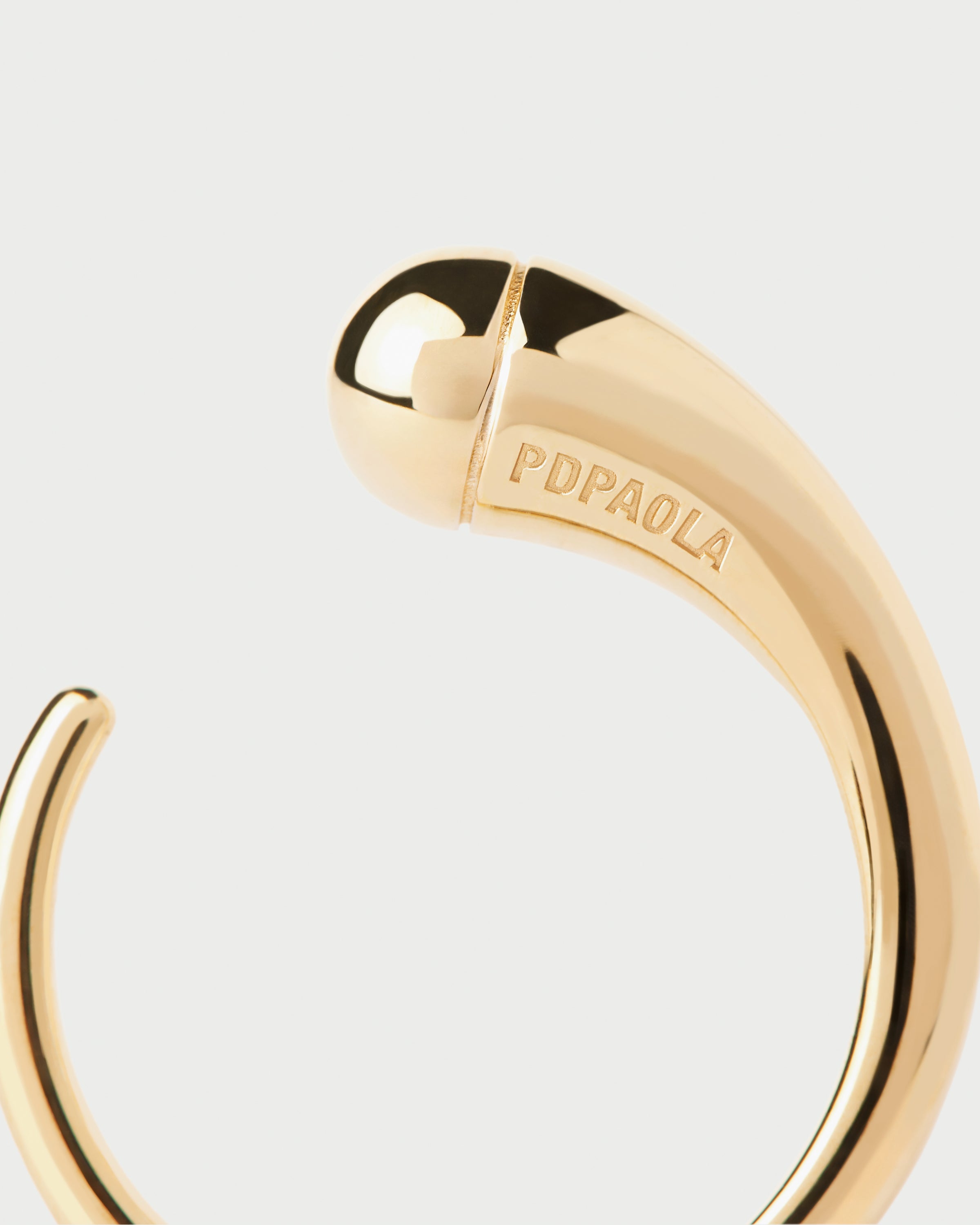 Anillo Infinito Elegante - Accesorio Único Ajustable para Estilo Continuo