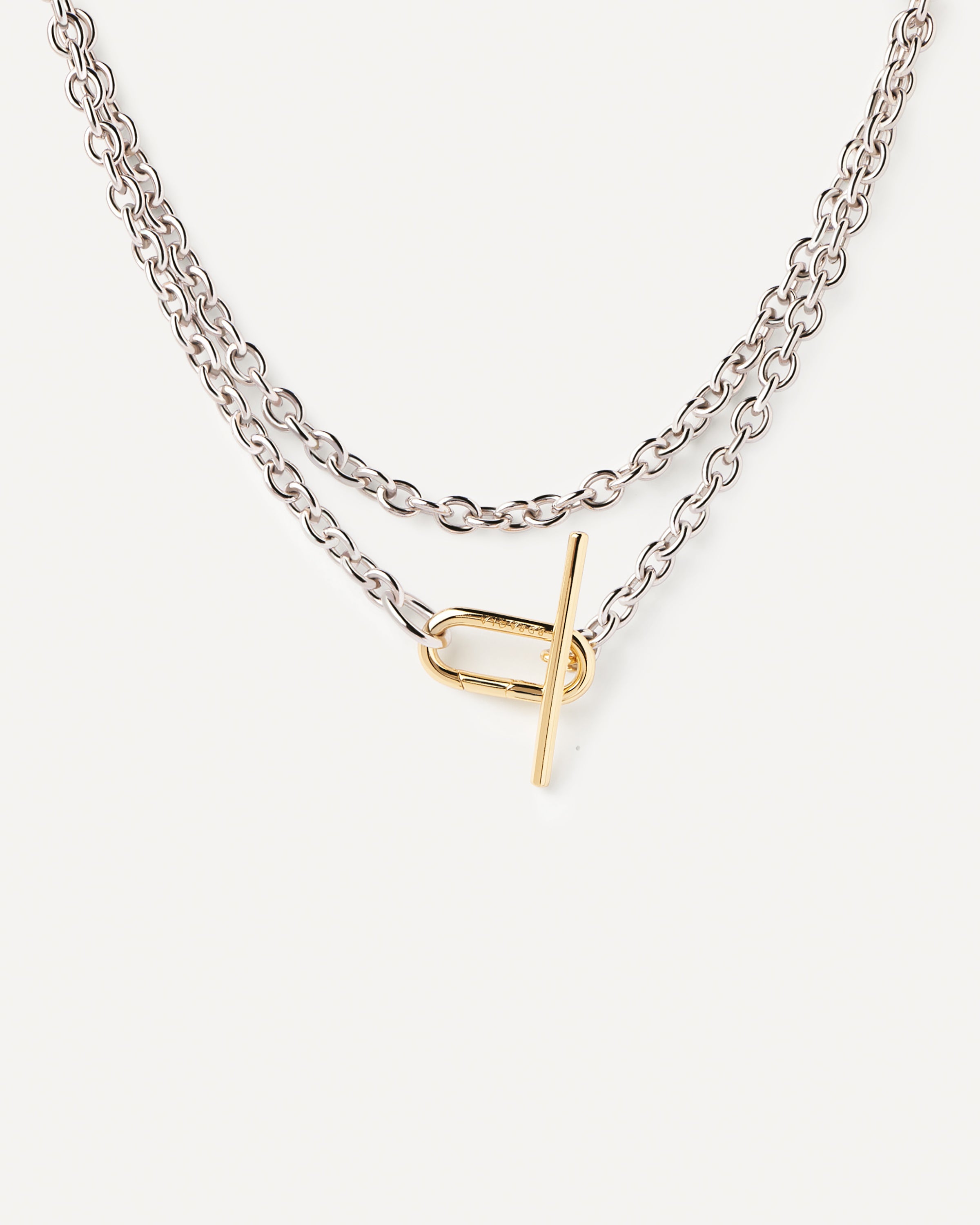 Collar Extralargo de Cadena Rítmica con Detalles Metálicos