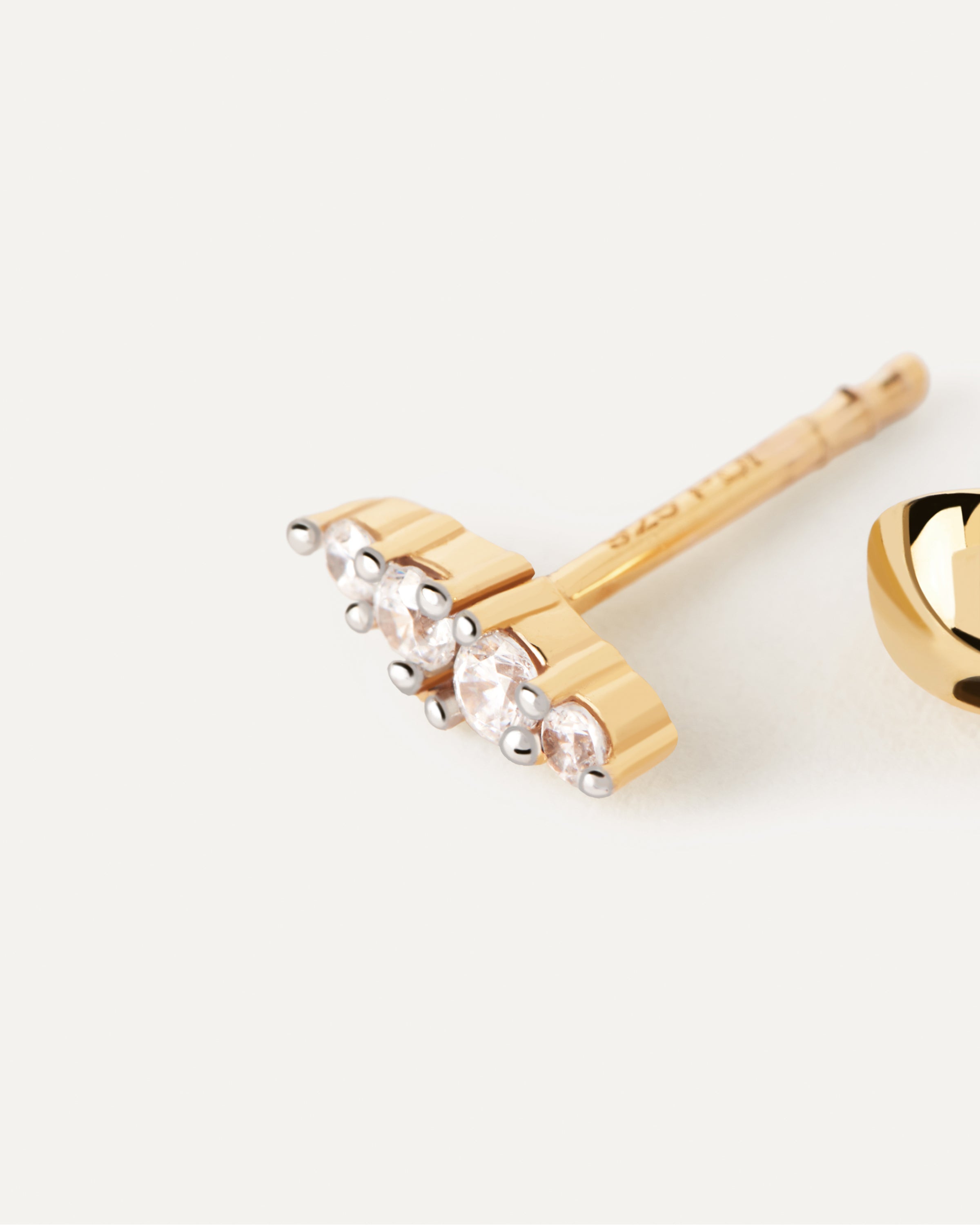 Pendiente Único de Gala Elegante - Joyería Moderna para Eventos Especiales