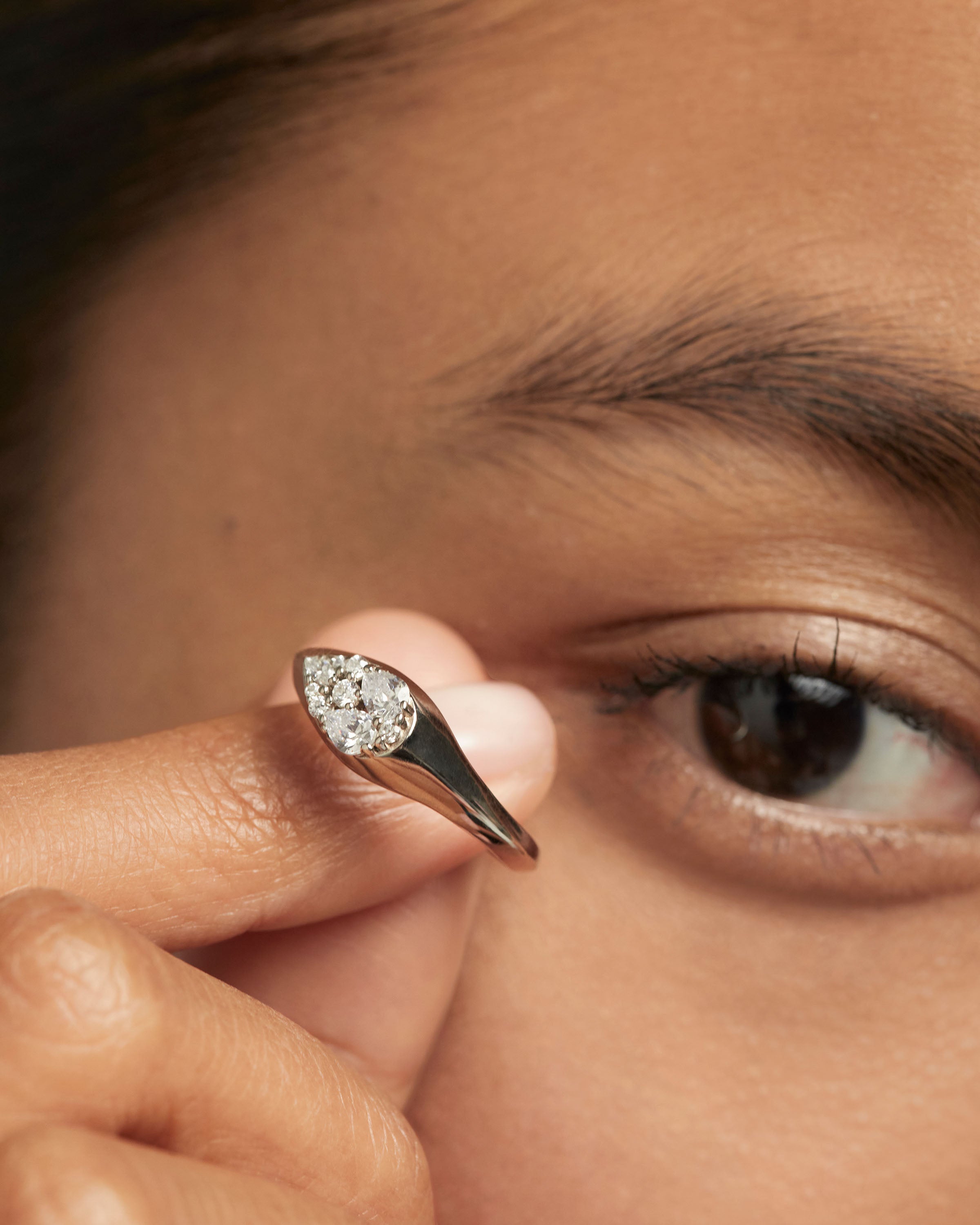 Anillo Exclusivo de Plata con Diseño Vainilla Sello