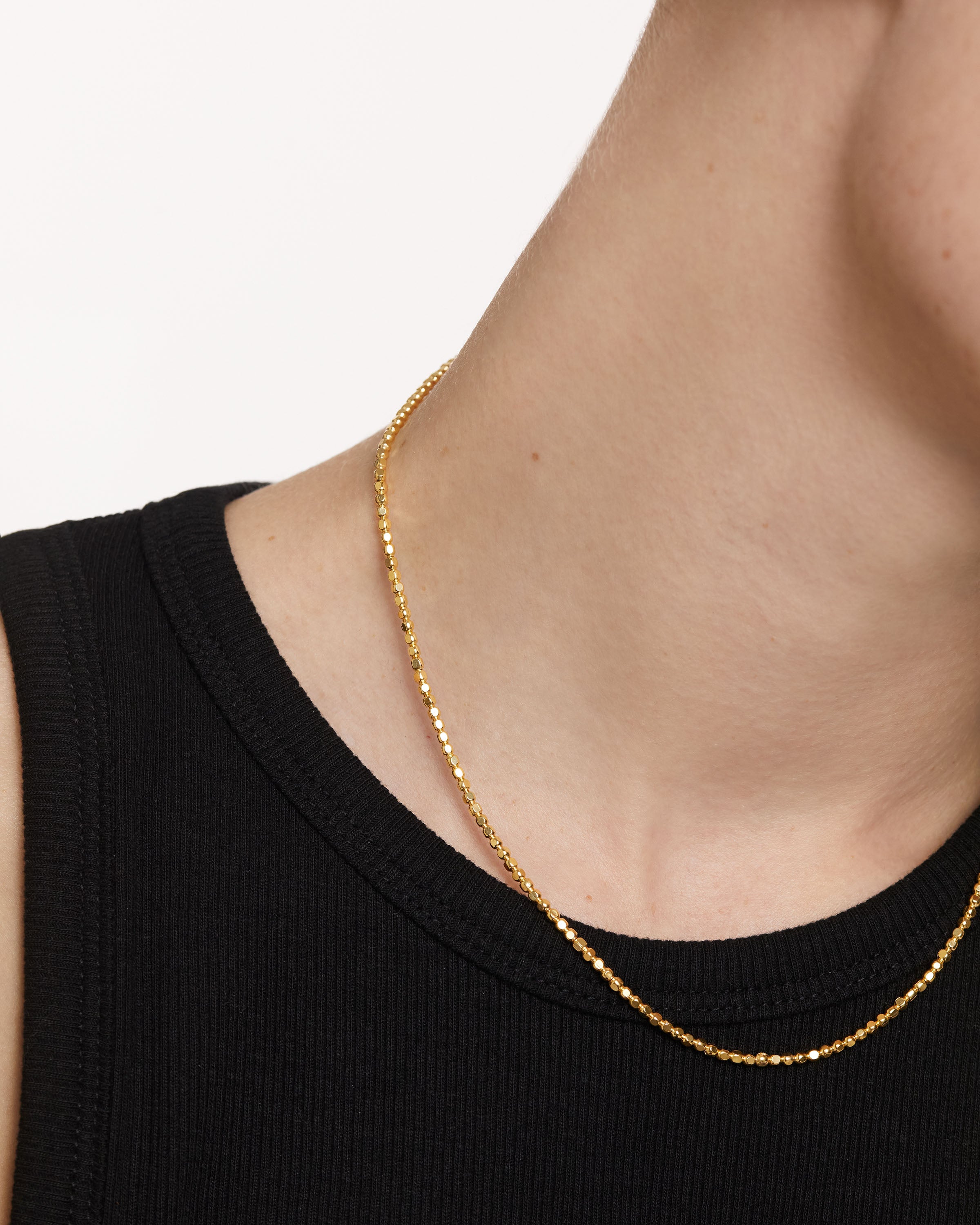 Elegante Collar de Cadena Inspirado en el Estilo Náutico con Detalles Brillantes