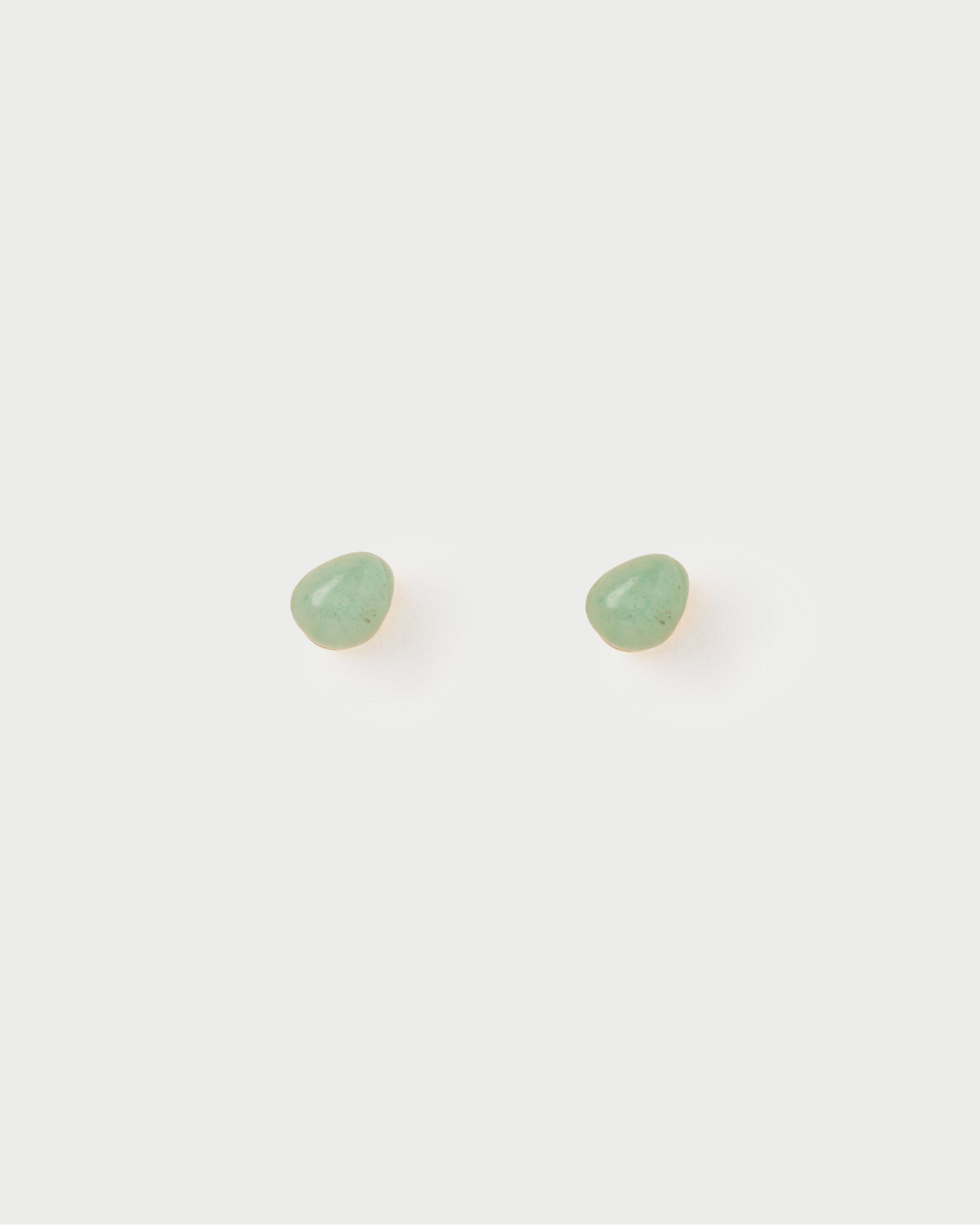 Pendiente de presión elegante con piedra aventurina verde - Joyería natural en plata esterlina