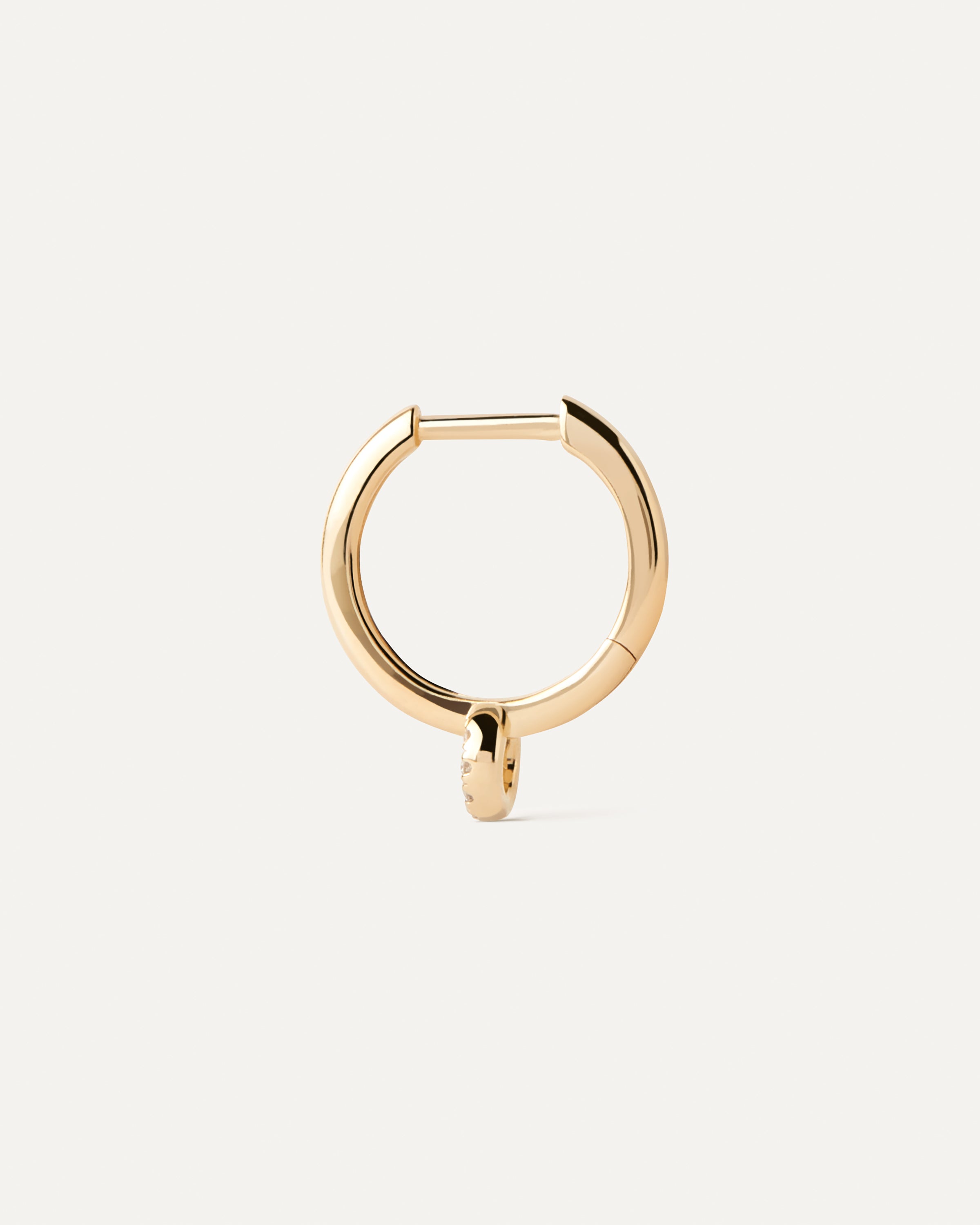 Argolla Única de Oro con Diamantes Brillantes - Diseño Circular Elegante