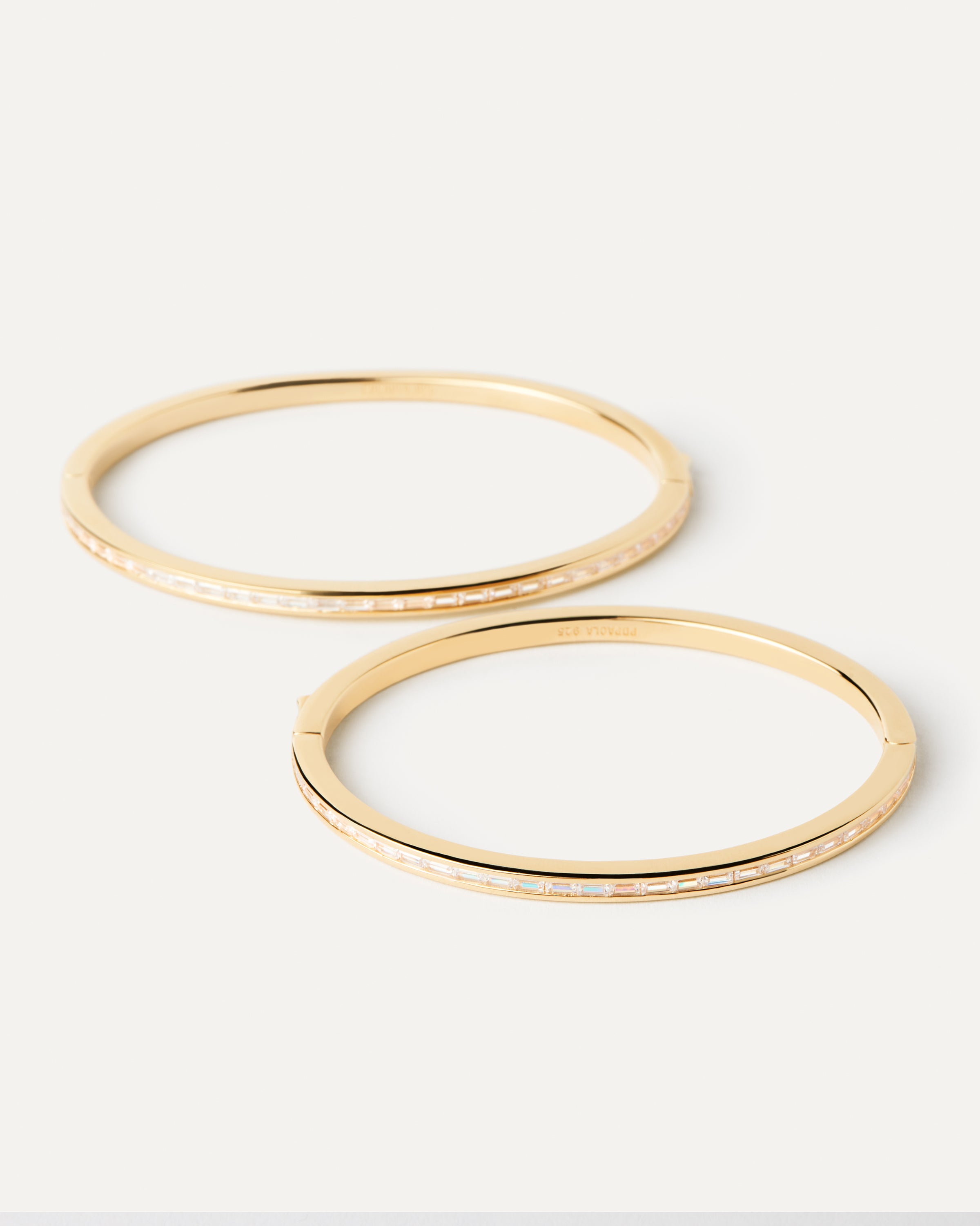 Pulsera Viena Elegante - Brazalete Minimalista en Acero Inoxidable para Mujer