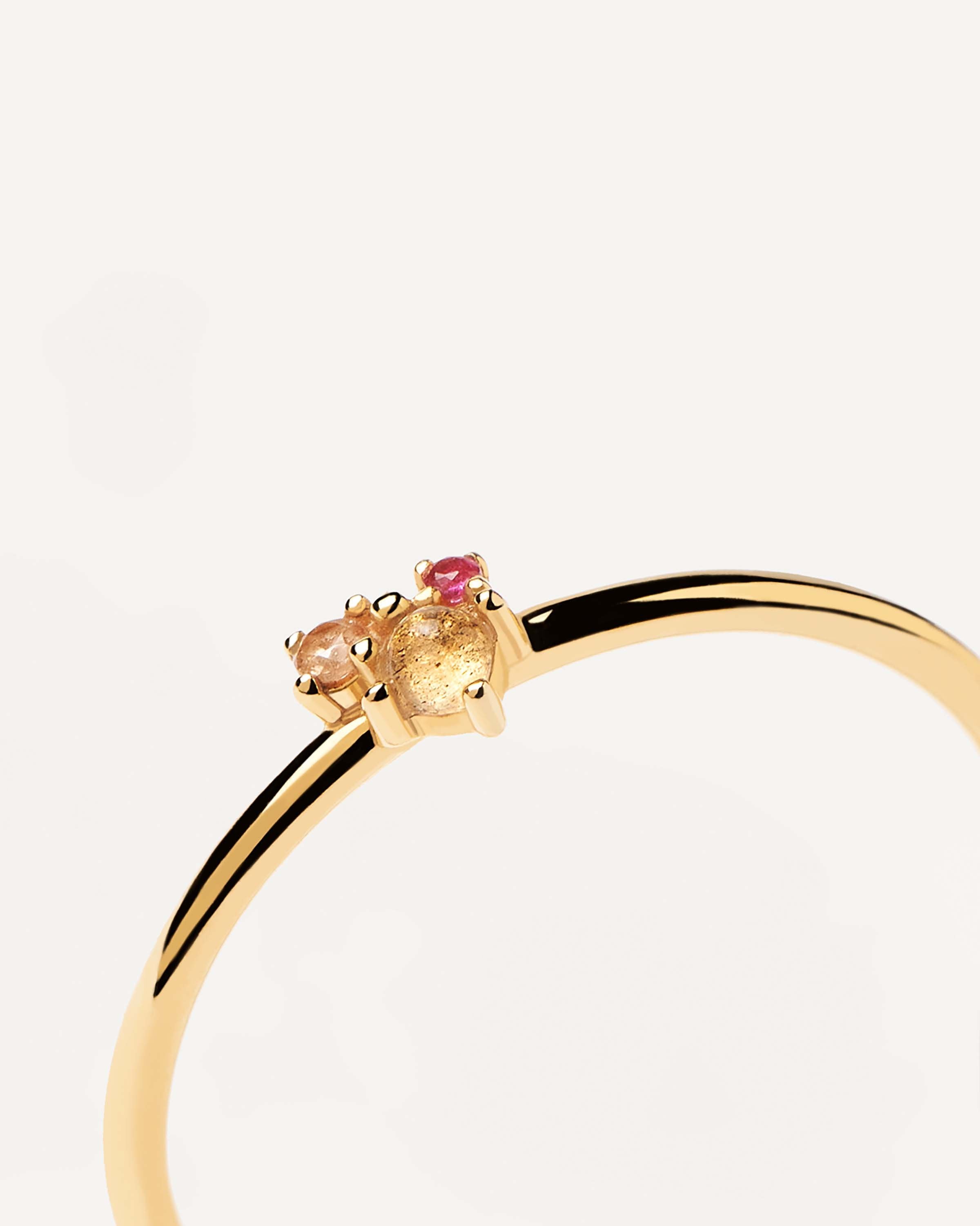 Anillo Elegante en Rosa Melocotón con Detalles Brillantes - Joyería Ajustable para Mujer