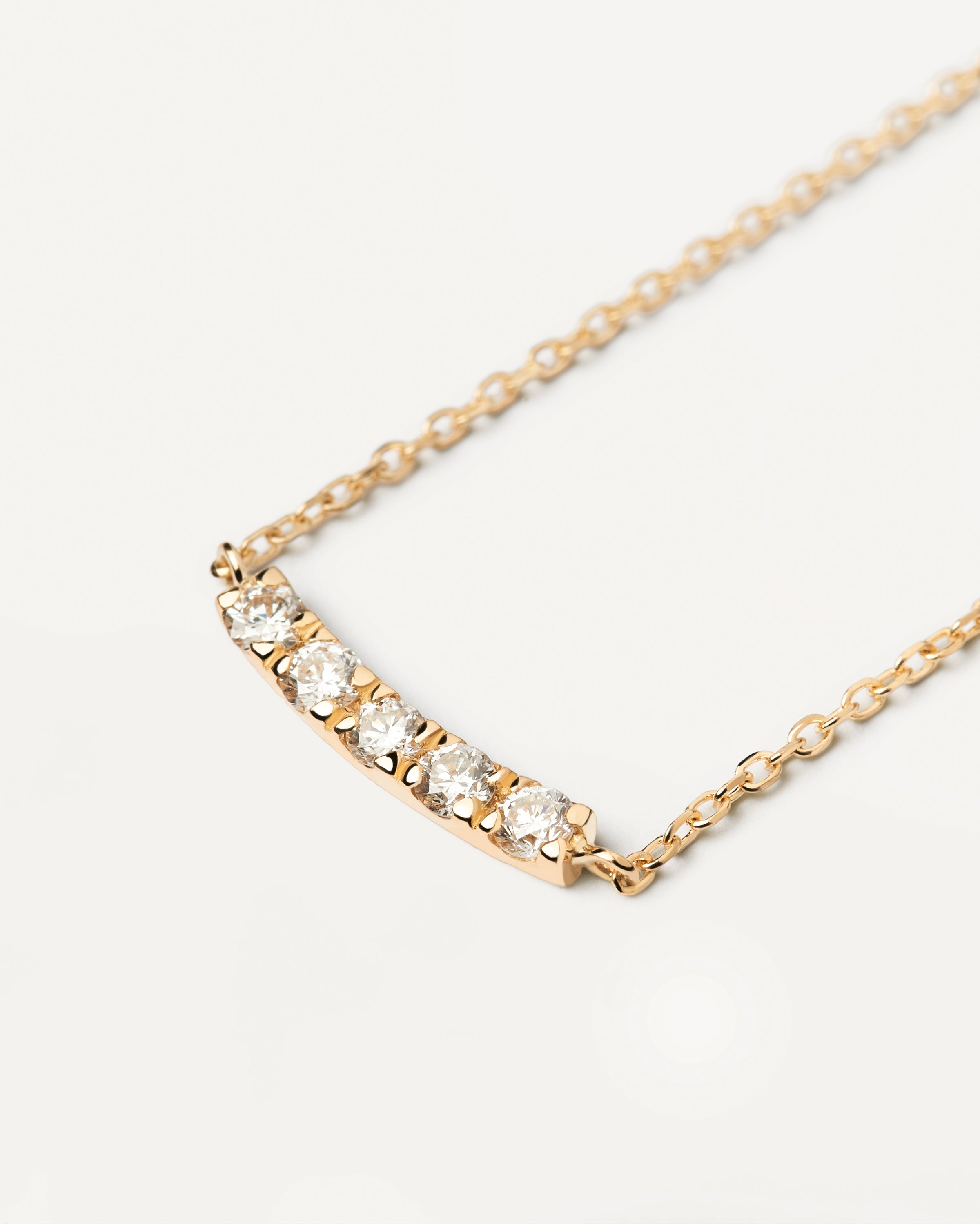 Collar de Oro y Diamantes con Diseño Infinito - Elegancia Atemporal