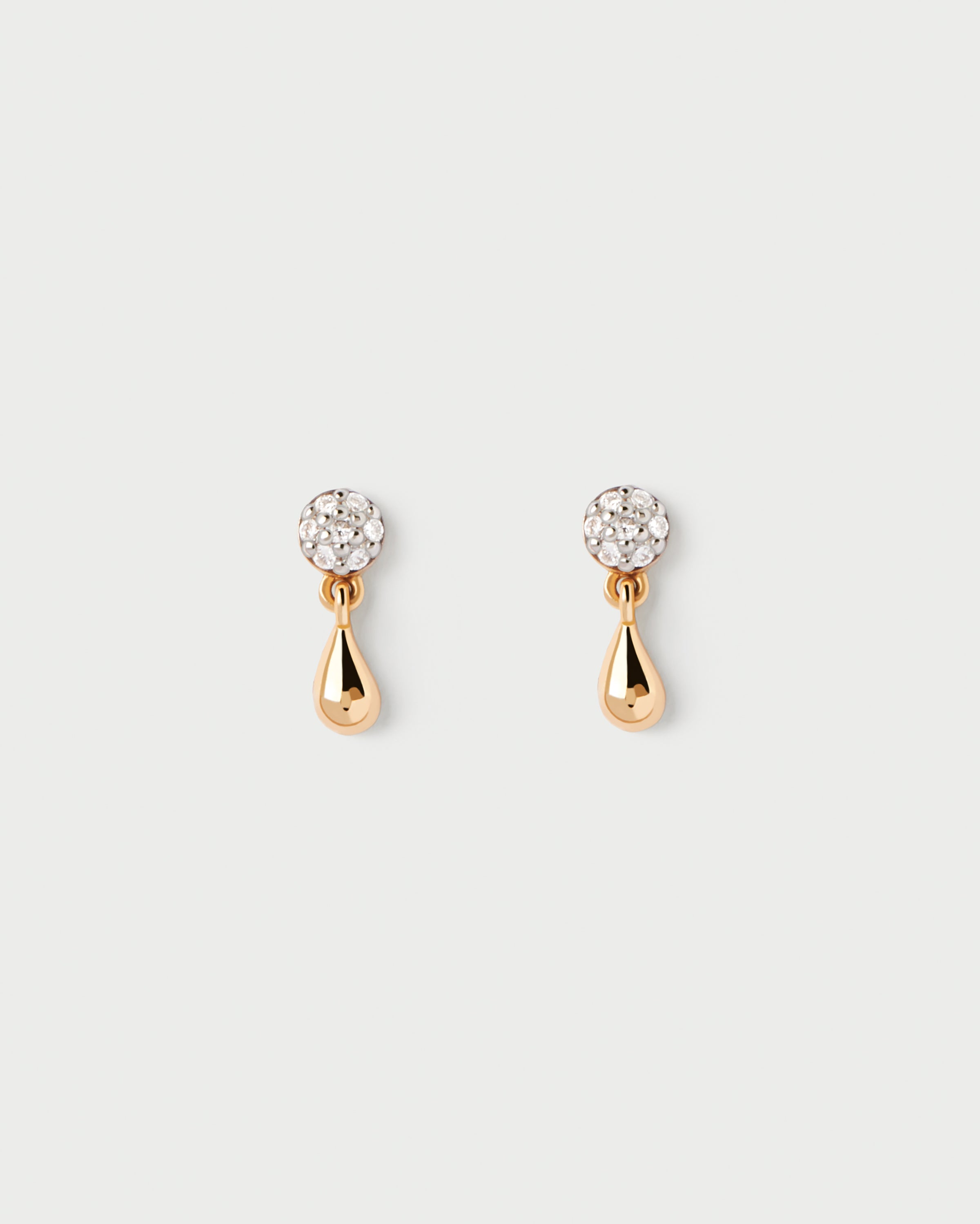 Aretes Noé en Oro con Incrustaciones de Diamantes - Diseño Único

Pendiente Exclusivo Noé: Oro 18K y Diamantes Genuinos

Arete Individual Noé - Combinación Premium de Oro y Diamantes

Pendiente de Oro Blanco con Diamantes Corte Princesa - Colección Noé

Aretes de Lujo Noé: Diamantes Naturales en Marco de Oro Amarillo

Pendiente Minimalista Noé - Oro de Ley con Acabado Brillante